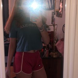 pink underarmer athletic shorts